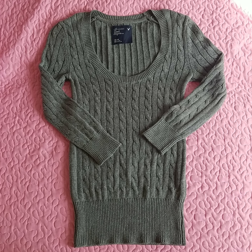 American eagle sweater